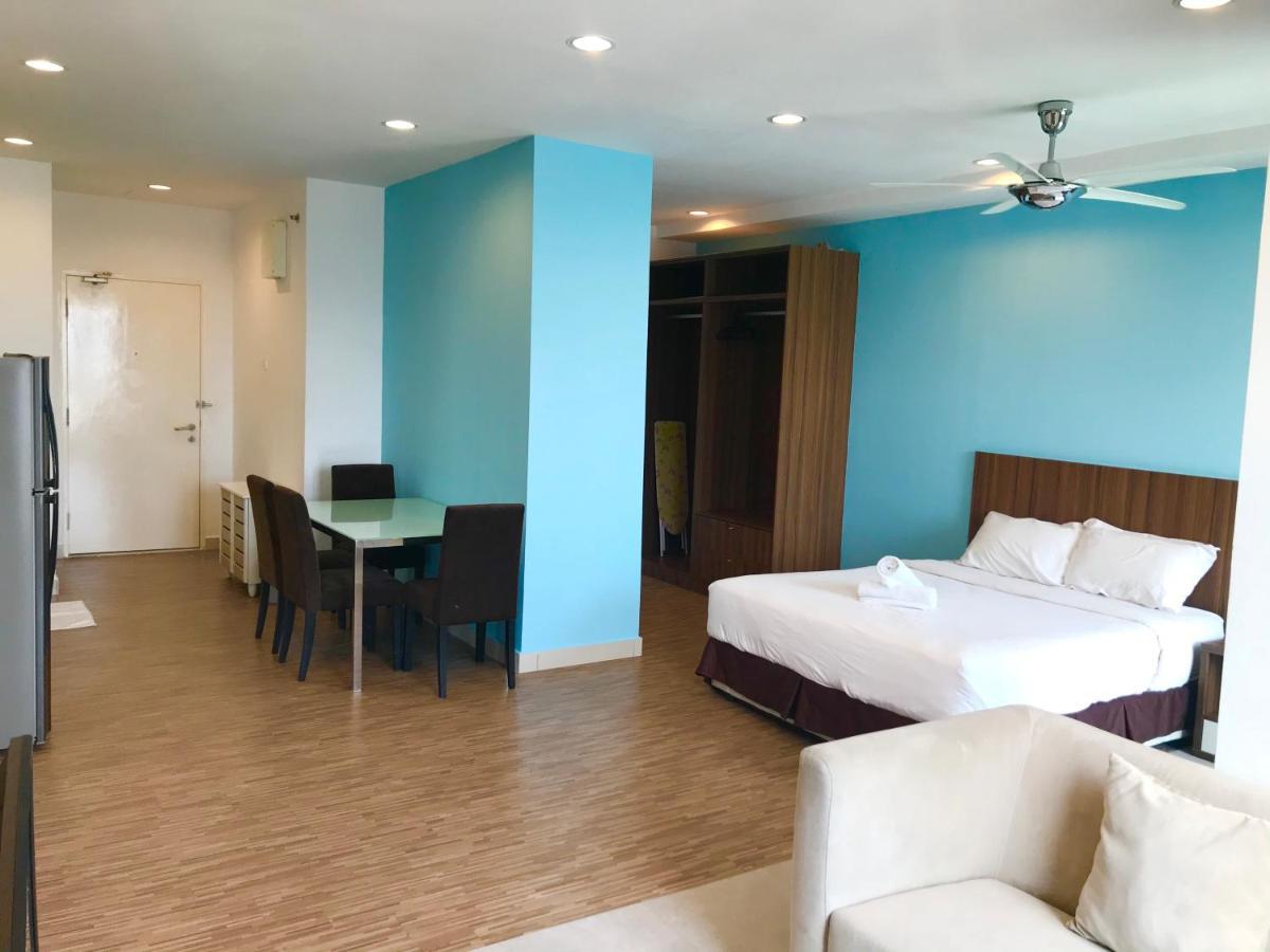 Mansion One Suites By Little Cabin George Town Exterior photo